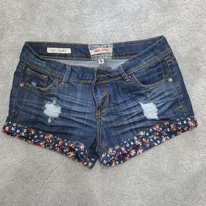 hot kiss flower shorts